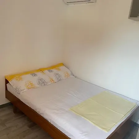 Apartment Apartman Pticek *